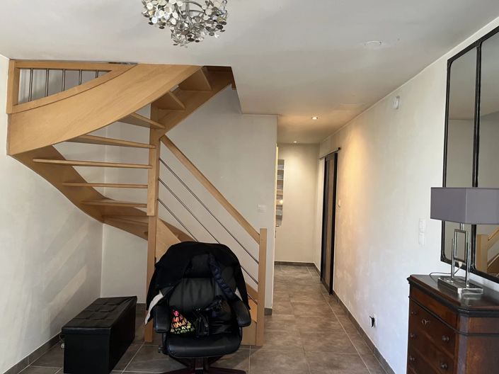 Image No.8-3 Bed House for sale