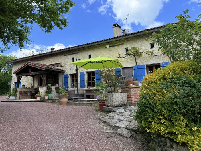 Image No.1-4 Bed Village House for sale