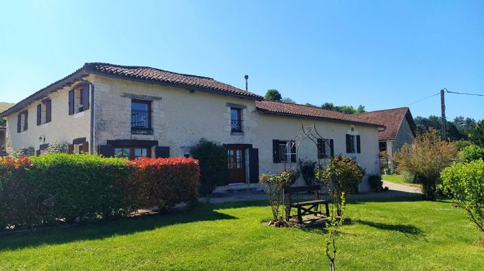 Image No.1-4 Bed House for sale