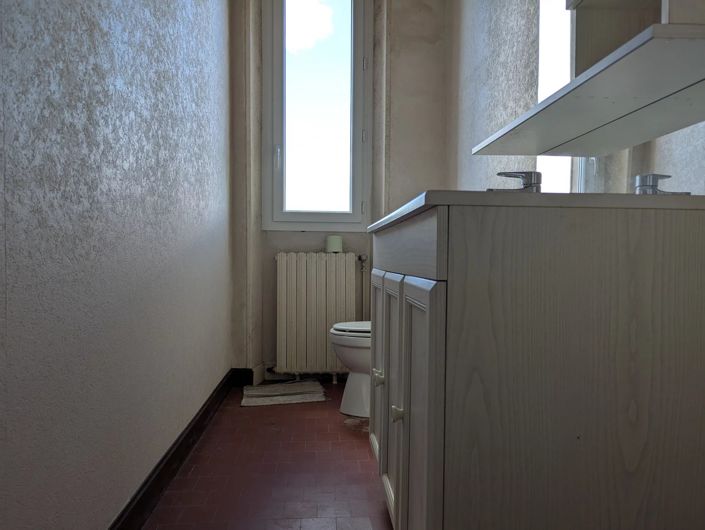 Image No.10-3 Bed House for sale