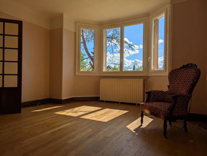 Image No.7-3 Bed House for sale