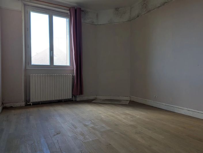 Image No.9-3 Bed House for sale