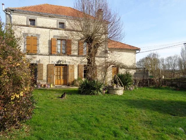 Image No.1-4 Bed House for sale