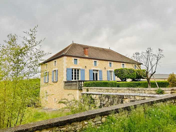 Image No.11-5 Bed House for sale