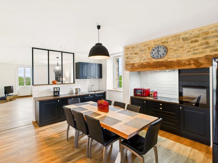 Image No.3-5 Bed House for sale