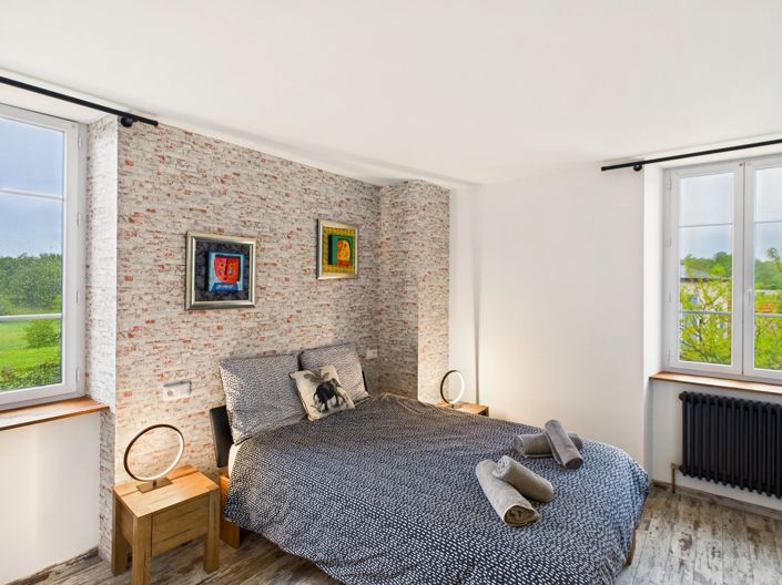 Image No.6-5 Bed House for sale