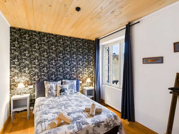 Image No.7-5 Bed House for sale