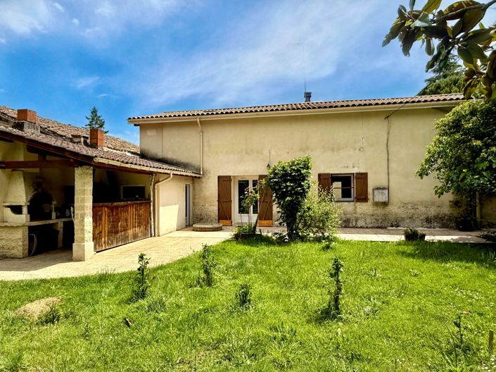 Image No.2-3 Bed Farmhouse for sale