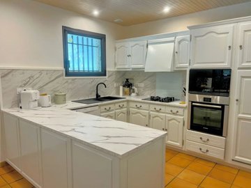 d170aef7c9c0d071eaa338aaa07632708fd417eabf192