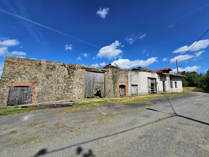 Image No.15-2 Bed Village House for sale