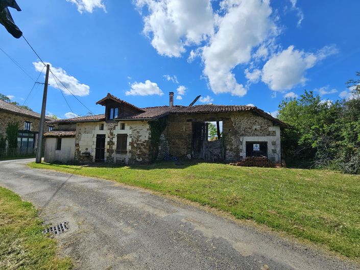 Image No.3-2 Bed Village House for sale