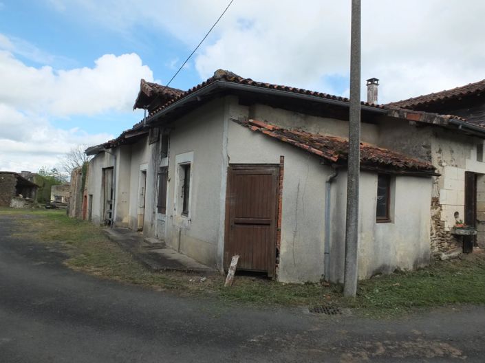 Image No.4-Maison de village de 2 chambres à vendre à Montemboeuf