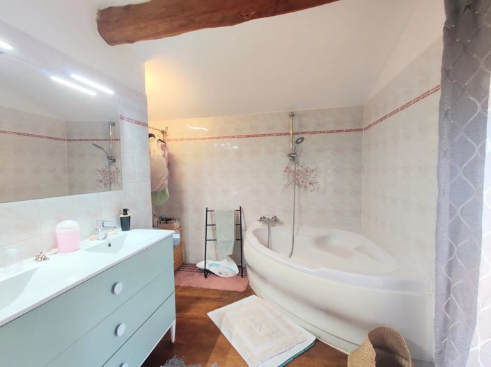 Image No.15-8 Bed House for sale