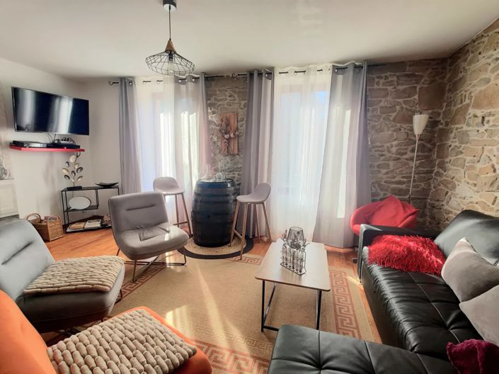 Image No.4-8 Bed House for sale