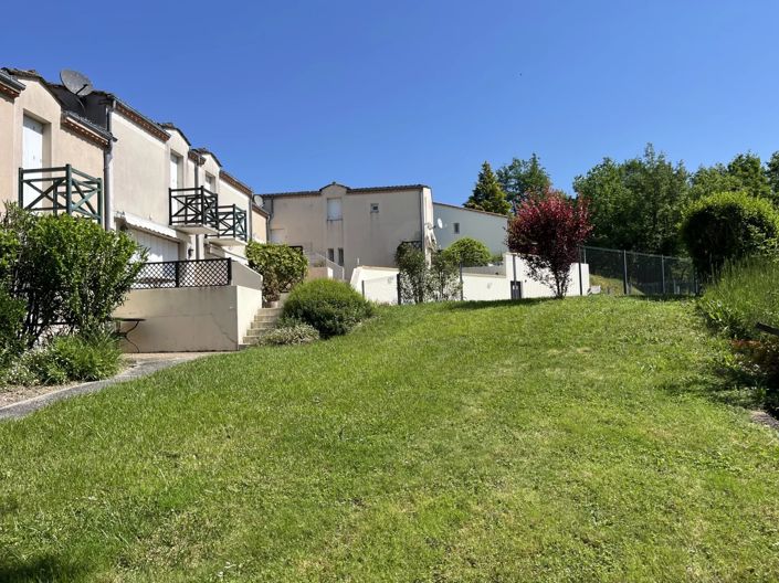 Image No.1-2 Bed House for sale