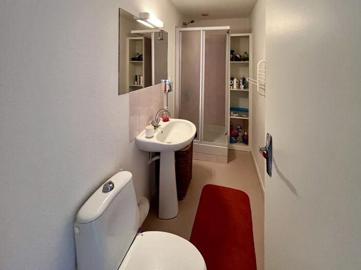 Image No.11-2 Bed House for sale