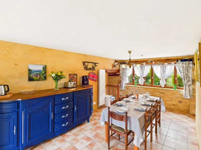 Image No.12-7 Bed House for sale