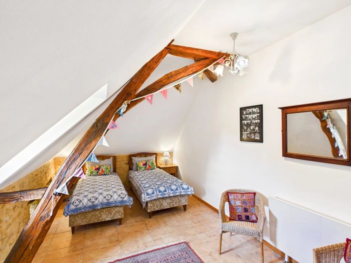 Image No.14-7 Bed House for sale