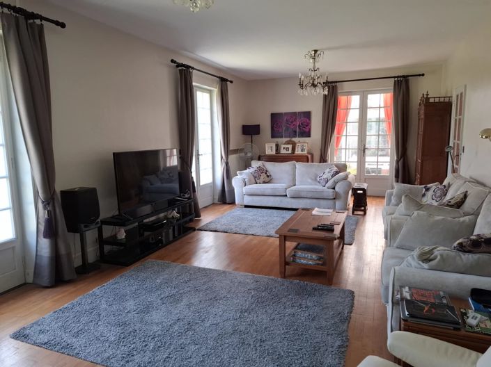 Image No.4-5 Bed Village House for sale