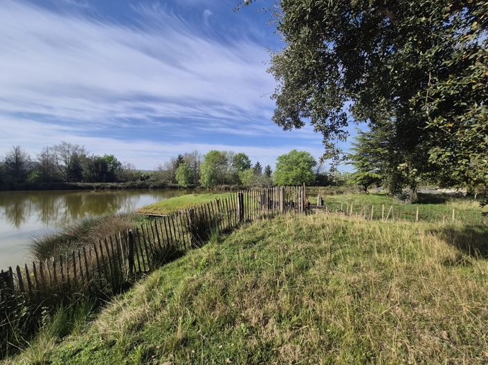 Image No.3-5 Bed House for sale