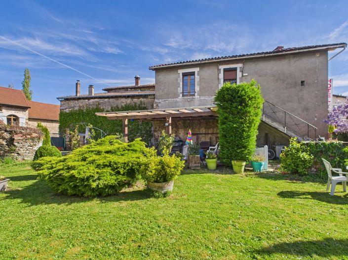 Image No.12-10 Bed House for sale