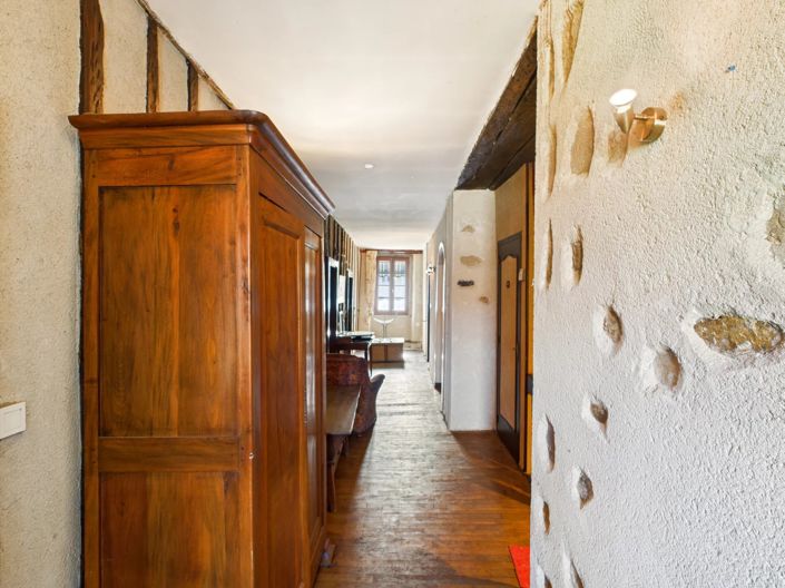 Image No.13-10 Bed House for sale