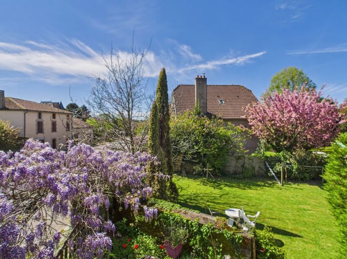 Image No.2-10 Bed House for sale