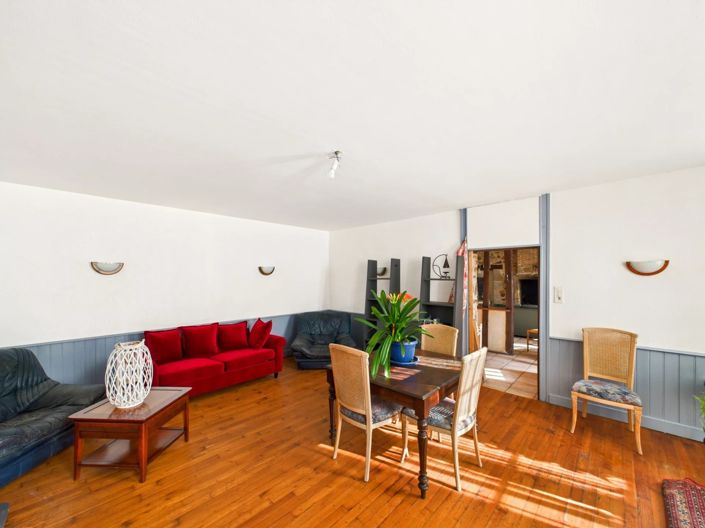 Image No.9-10 Bed House for sale