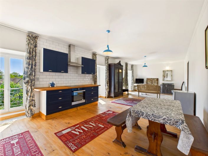 Image No.2-6 Bed House for sale