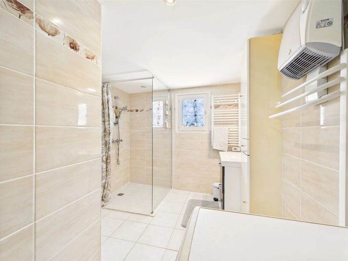 Image No.7-2 Bed House for sale