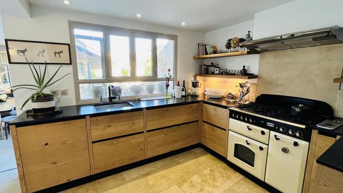 Image No.4-4 Bed Village House for sale