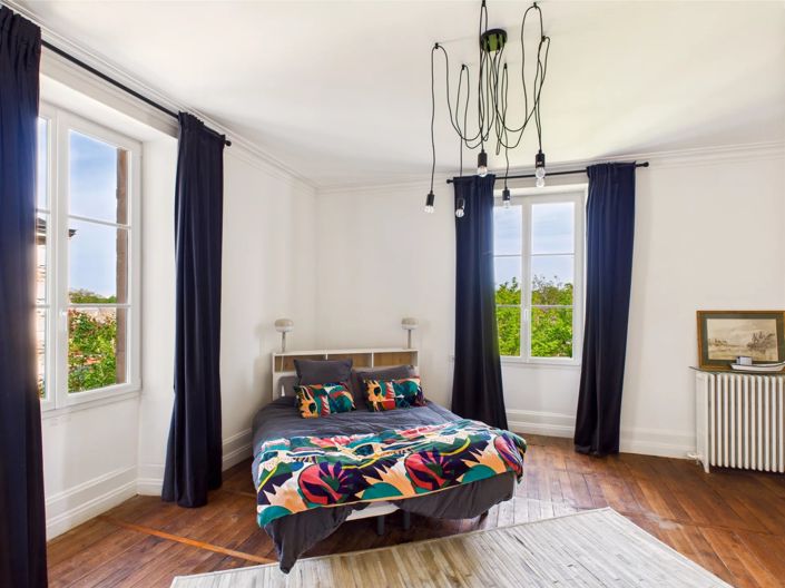 Image No.11-9 Bed House for sale