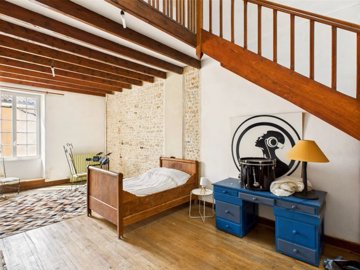 f715169259aabc340cc8018965a02ffd9d2aa9070a192