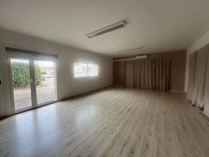 Image No.3-6 Bed House for sale