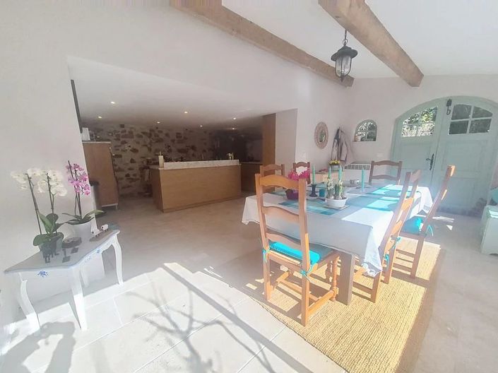 Image No.8-4 Bed House for sale