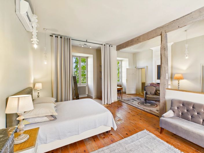 Image No.9-10 Bed House for sale