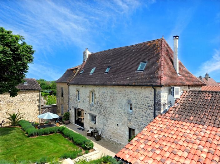 Image No.13-6 Bed House for sale