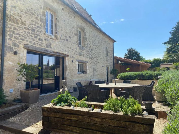 Image No.7-6 Bed House for sale