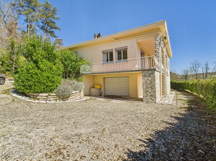 Image No.1-4 Bed Village House for sale
