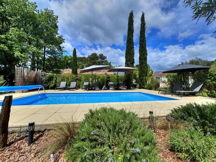 Image No.1-5 Bed House for sale