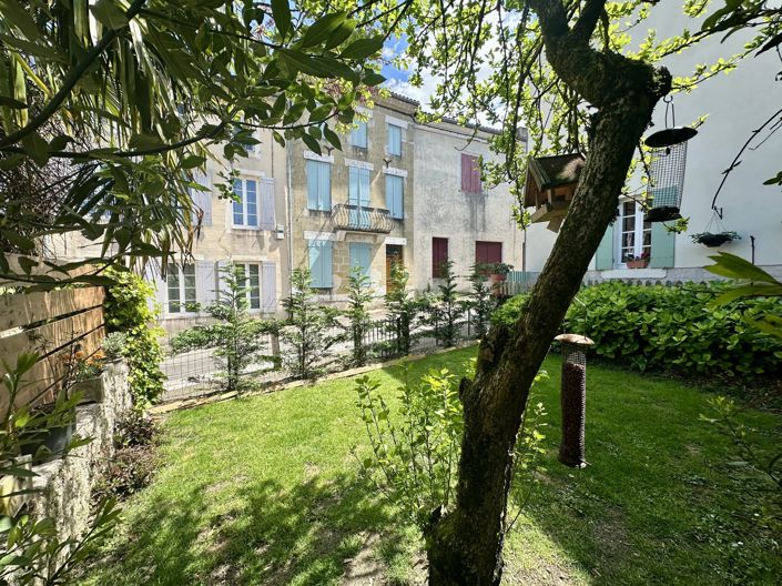 Image No.1-3 Bed House for sale