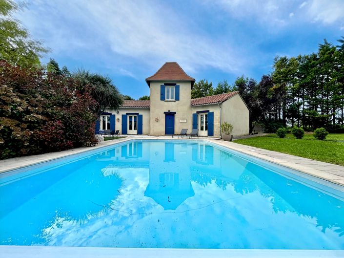 Image No.1-4 Bed House for sale