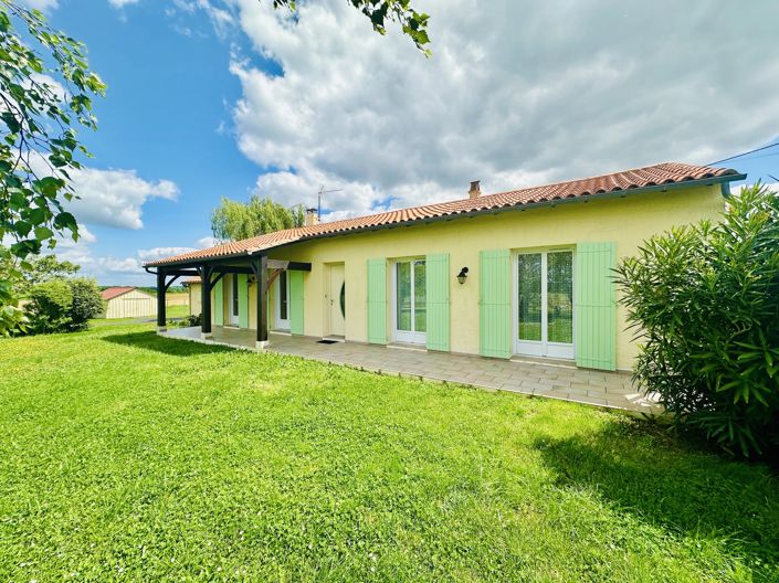 Image No.1-3 Bed House for sale