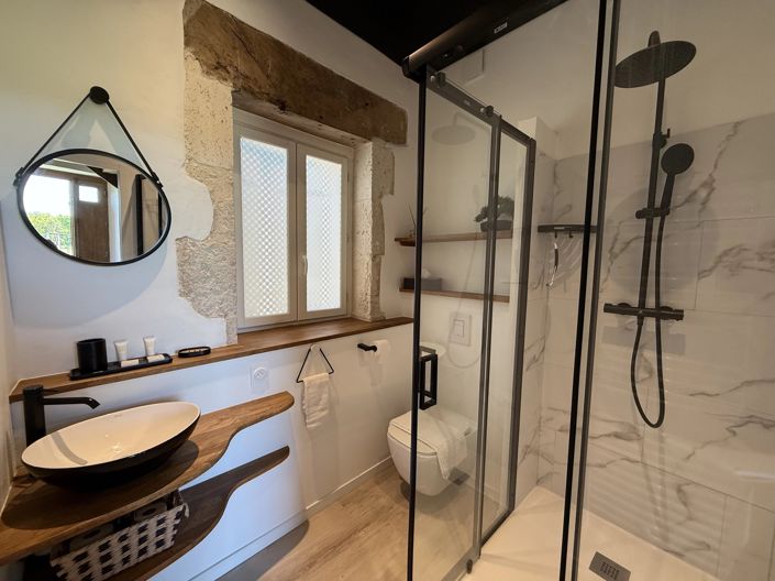 Image No.15-7 Bed House for sale