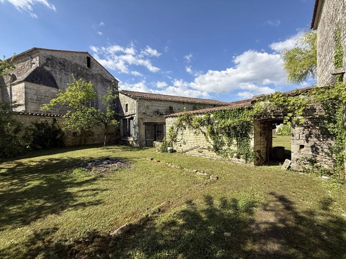 Image No.14-6 Bed House for sale