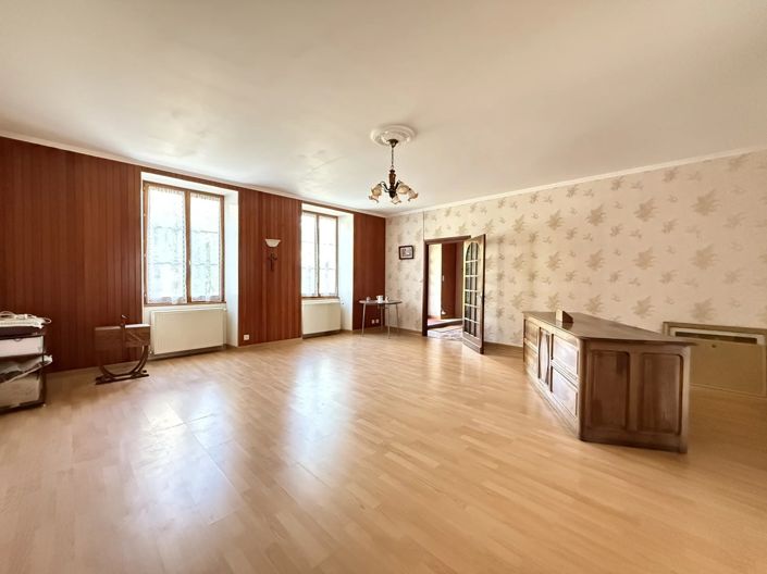 Image No.3-6 Bed House for sale