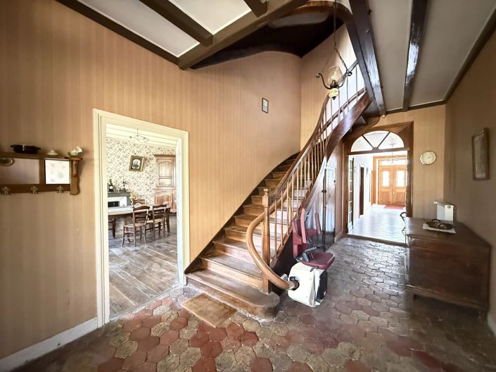 Image No.5-6 Bed House for sale