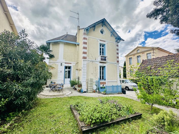Image No.1-6 Bed House for sale
