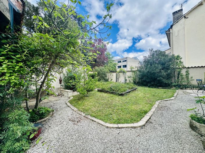 Image No.15-6 Bed House for sale