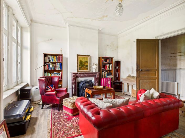 Image No.3-10 Bed House for sale